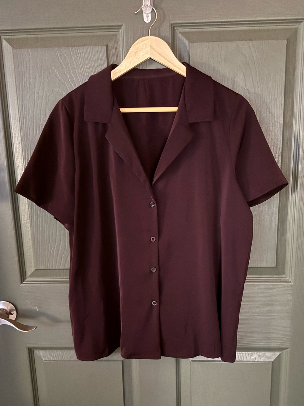 SHEIN Short-Sleeve Button Down Shirt in Deep Burgundy